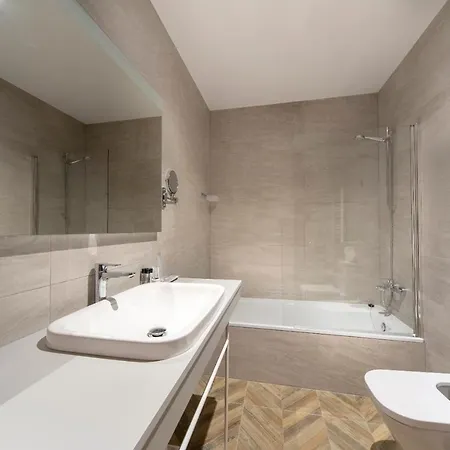 Apartment Real By Recordis